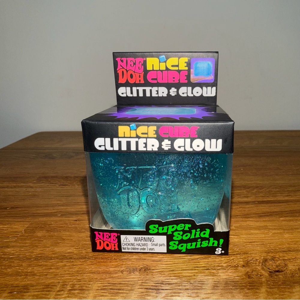 NeeDoh Nice Cube Glitter & Glow Blue Sugar Squishy